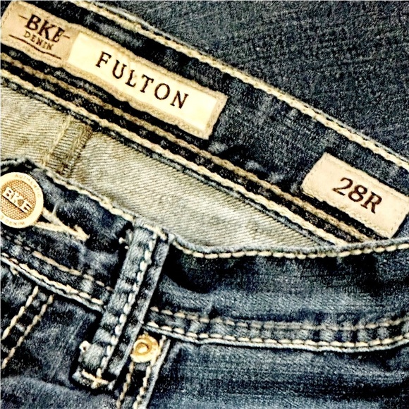 👖🎸 BKE Fulton Low Rise Bootcut Jeans | Distressed Blue Denim | Women’s Sz 28R - Picture 4 of 5